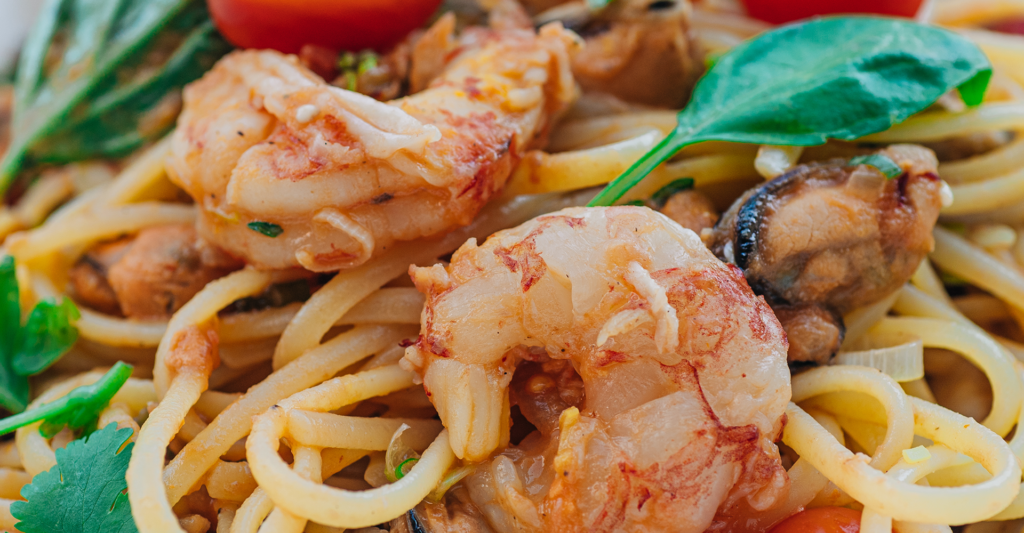 Linguine di Mare with Argentinian shrimps, U20 shrimps, mussels, fennel and cherry tomatoes - 7 Thal