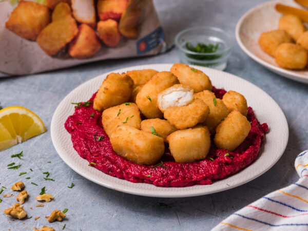 Κροκέτες μπακαλιάρου με σκορδαλιά παντζαριού από τις 7 ΘΑΛΑΣΣΕΣ